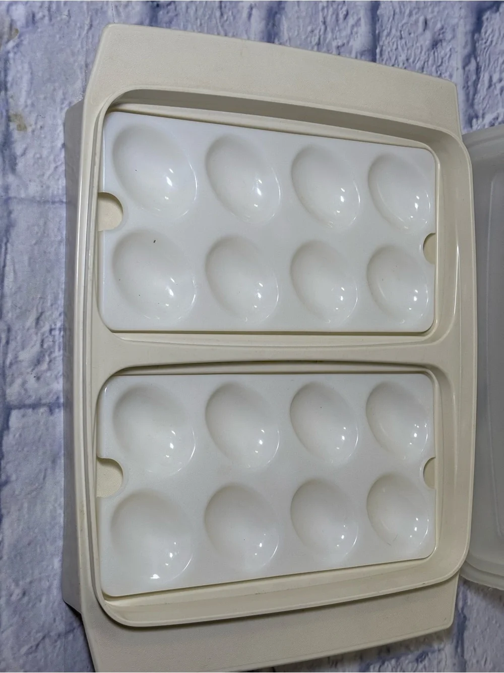 Tupperware 723-2 Egg Keeper Tray Almond 4 pieces as shown Vintage
